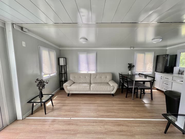 Tiny Home – 400 Sq. Ft. | 2 Bedrooms | Kitchen | Full Bathroom - Image 10