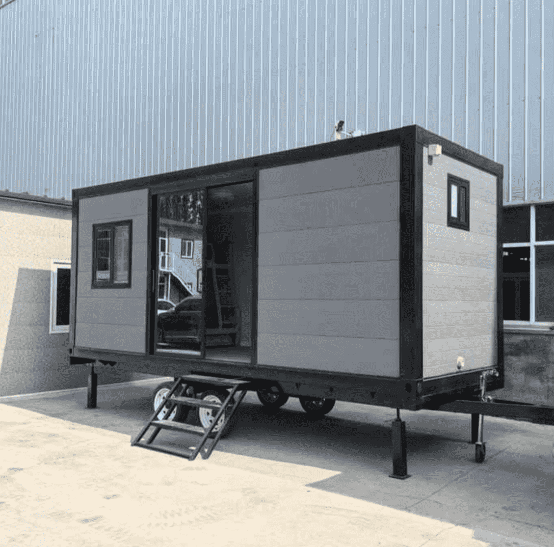Tiny Home on Wheels (140 sq ft)